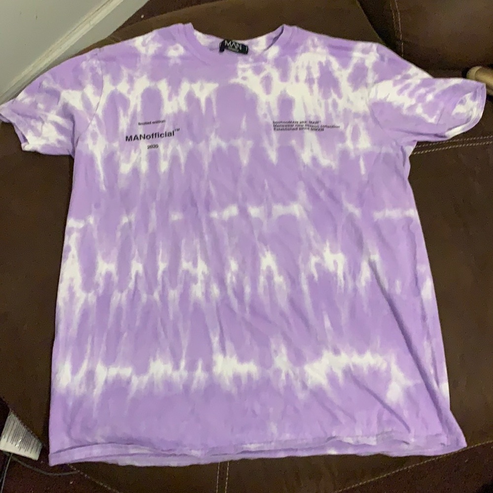 Boohoo Tee